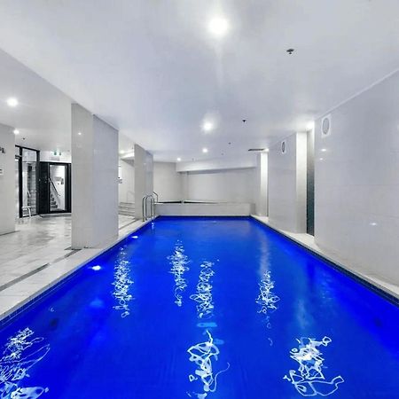 Modern 2 Bedroom Apartment In Sierra Grand - Coasthm Голд-Кост Экстерьер фото