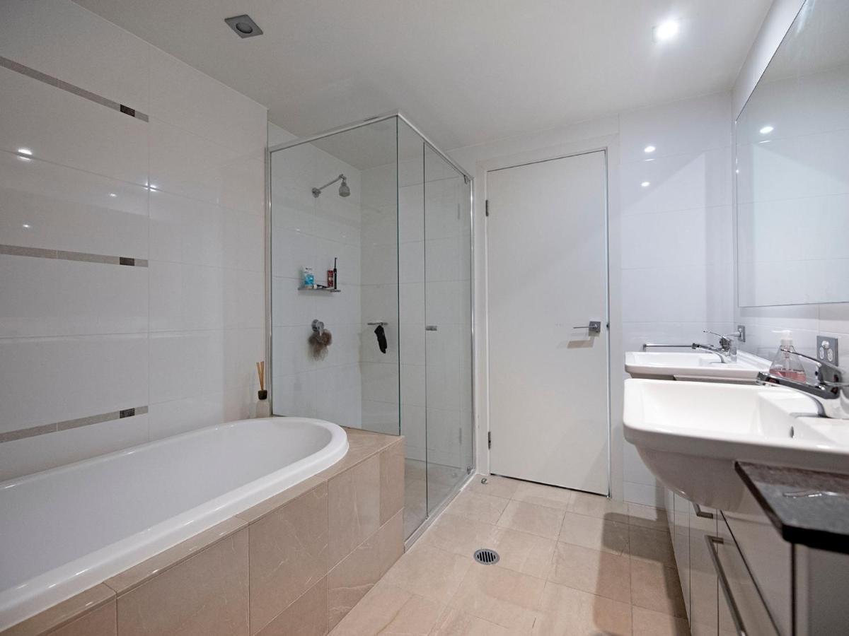 Modern 2 Bedroom Apartment In Sierra Grand - Coasthm Голд-Кост Экстерьер фото